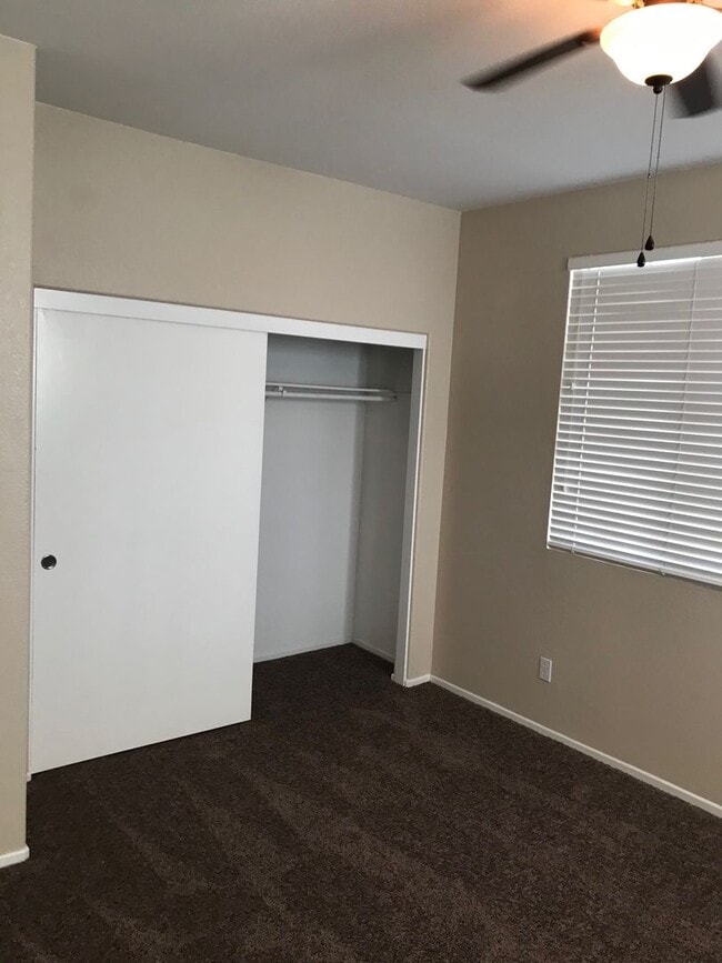 Building Photo - 3 BEDROOM VICTORVILLE HOME IN SPRING VALLE...