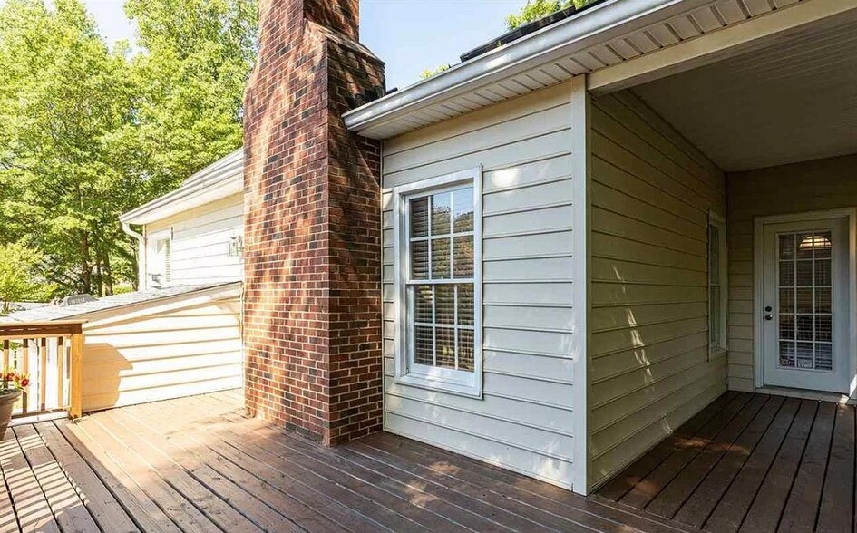 Building Photo - 4512 Emmit Dr