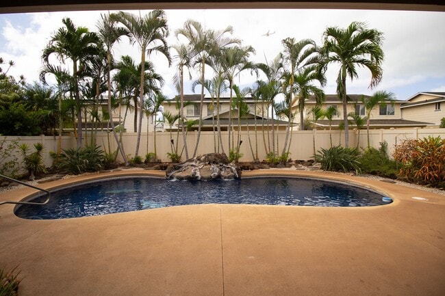 Primary Photo - Stunning 4-Bedroom Home with Solar and Sal...