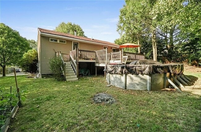 Building Photo - 3 Mary Dr