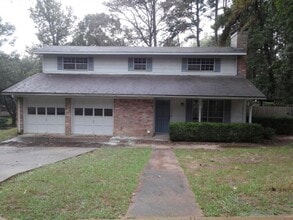Building Photo - Red Oak Drive Property