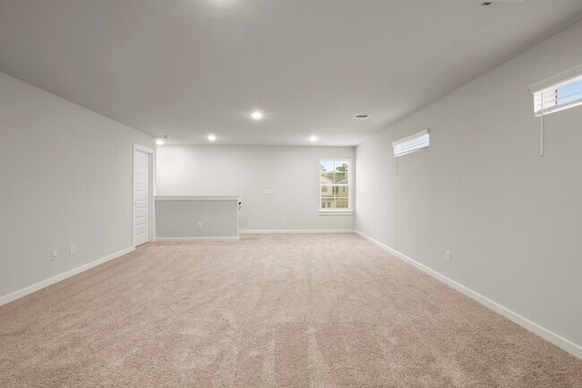 Building Photo - 8619 Blueberry Ash St