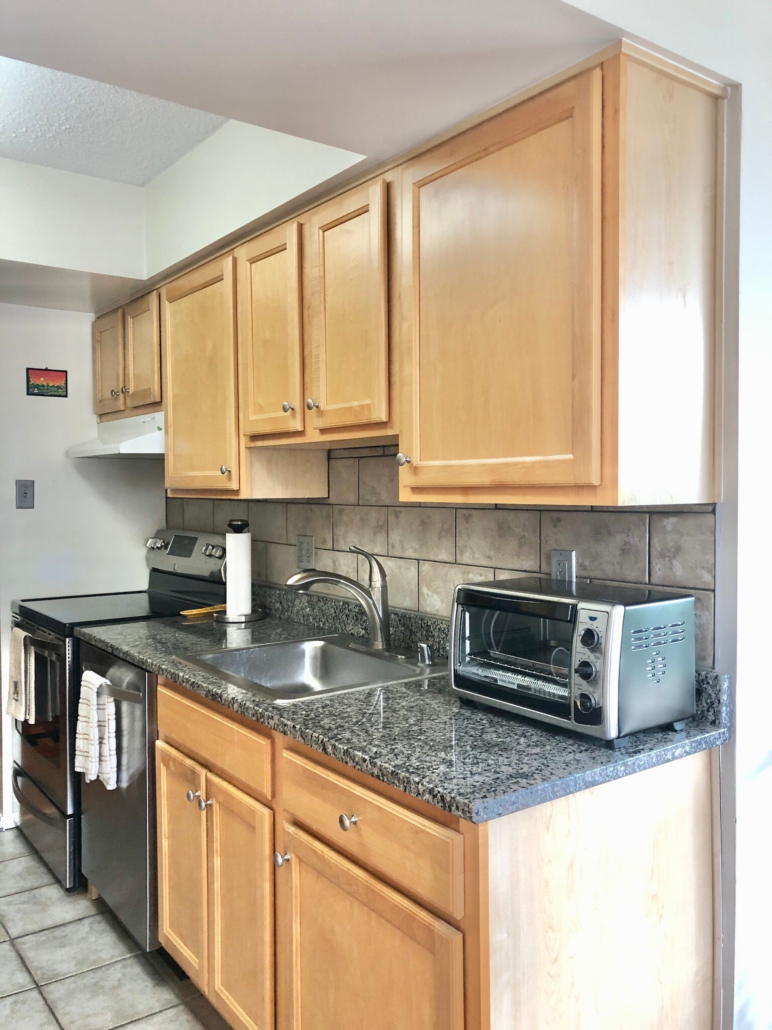 Kitchen - 4500 S Four Mile Run Dr