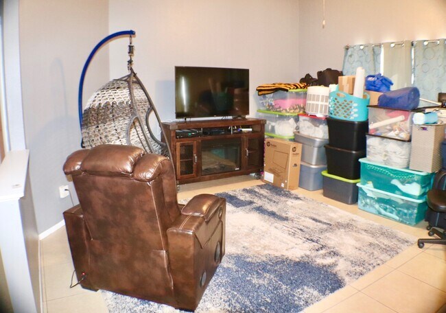 Building Photo - 135 Bailey Cir