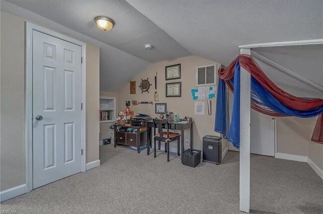 Building Photo - 2609 Brook Stone Dr