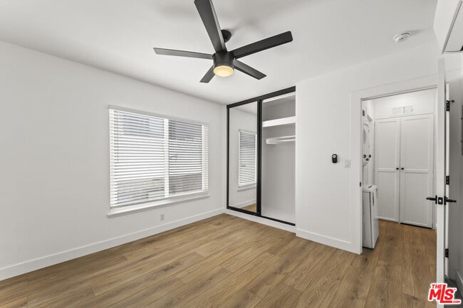 Building Photo - 943 2nd St