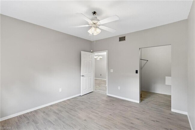 Building Photo - 11561 Villa Grand