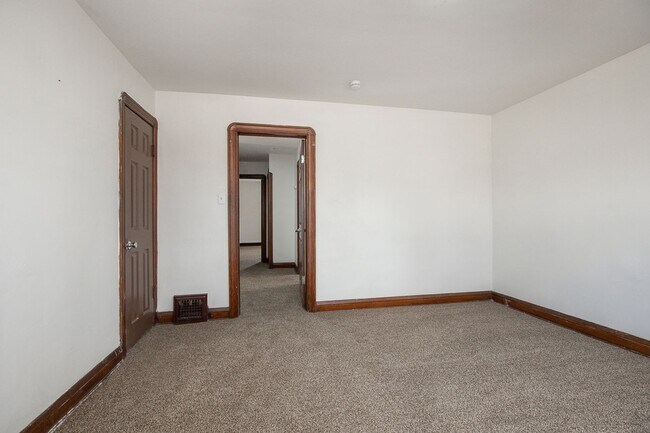 Building Photo - 4772 E 90th St