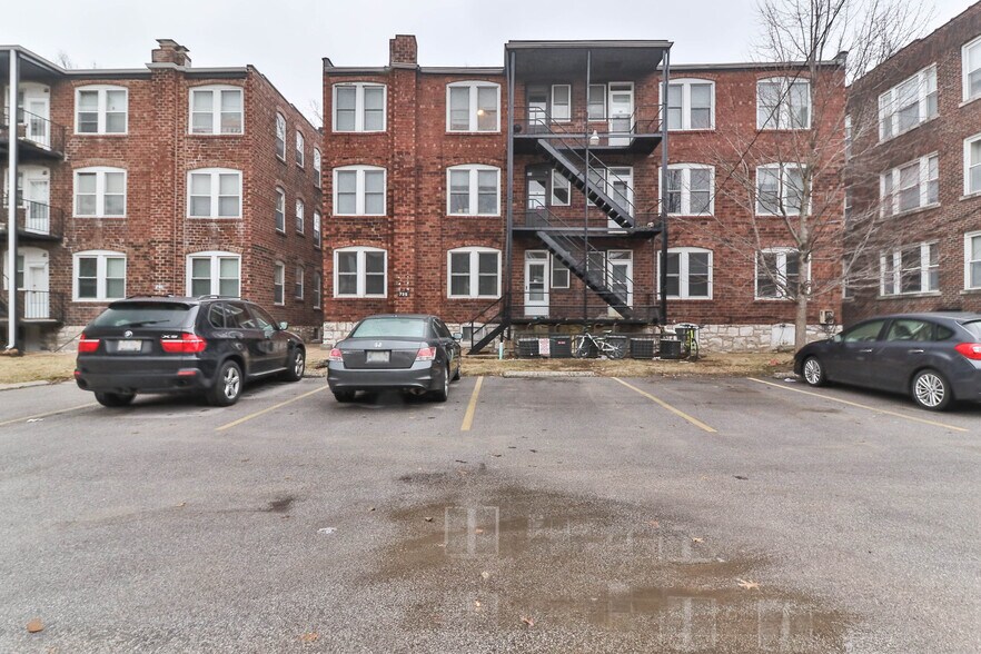 Building Photo - 735 Interdrive