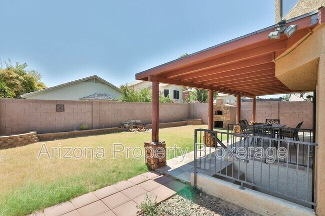 Building Photo - 4601 E Scott Ave