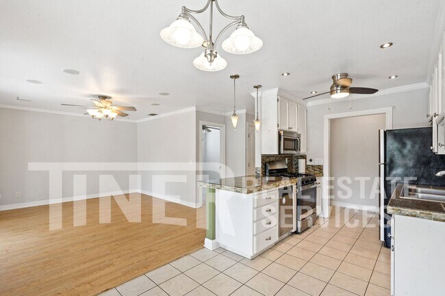 Building Photo - 5021 Priscilla Ln