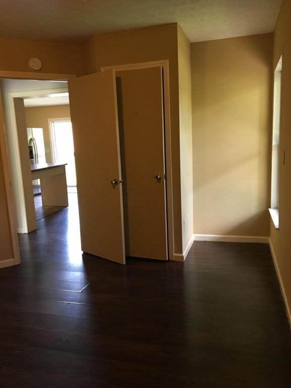 Building Photo - 329 Boyd St. Apt.# 17