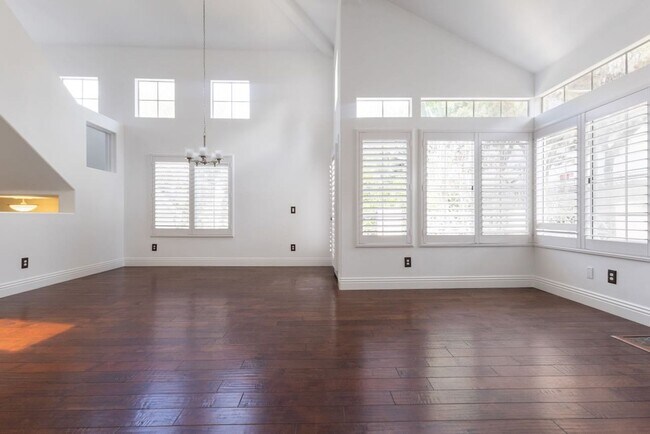 Building Photo - Spacious Laguna Niguel 3 Bed 2 Bath Condo Near Dana Point Harbor
