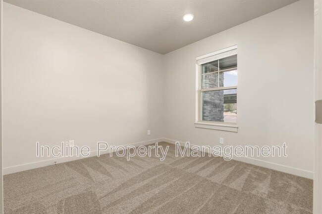 Building Photo - 6159 Winding Wy
