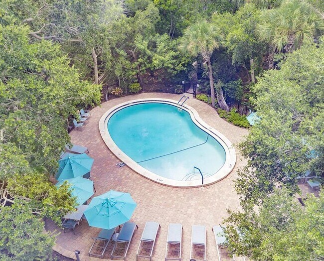 Building Photo - 1255 E Peppertree Dr