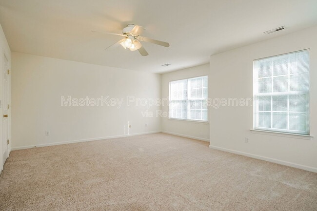 Building Photo - 2611 Ivory Run Way