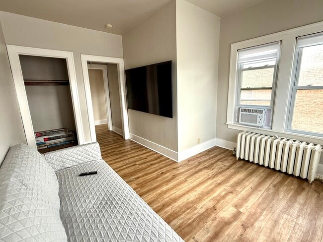 Building Photo - 943 W Galena Blvd