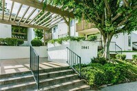 Building Photo - Bright, comfortable, and spacious one bedroom Condominium