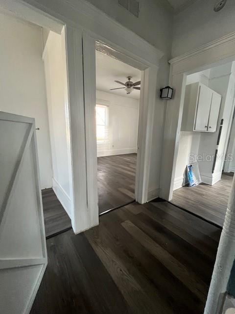 Building Photo - 301 E Palm Ave