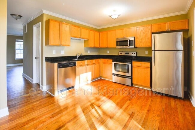 Building Photo - 33 Brockman Dr