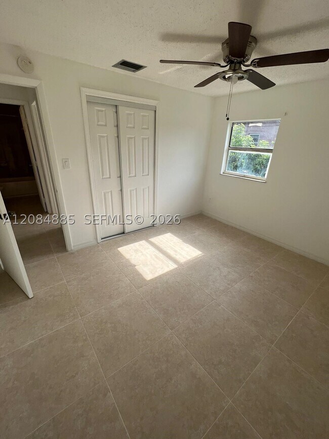 Building Photo - 3104 Tropic Blvd
