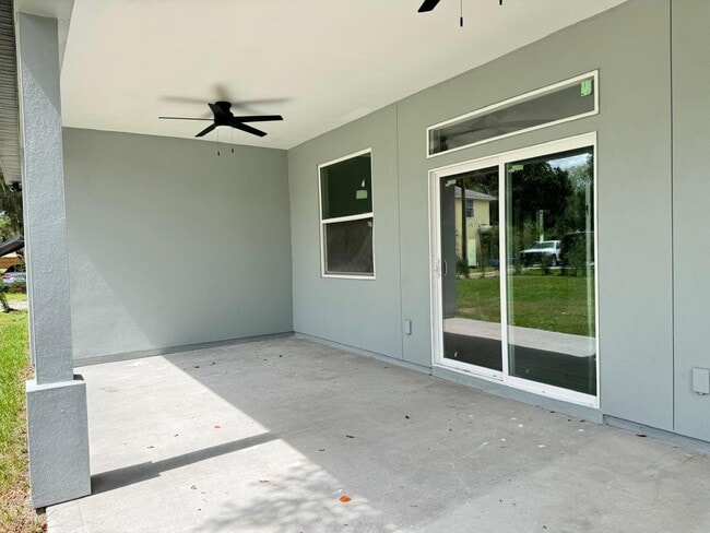 Building Photo - 3224 Raeford Rd