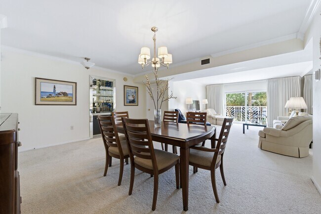 Building Photo - 170 N Ocean Blvd