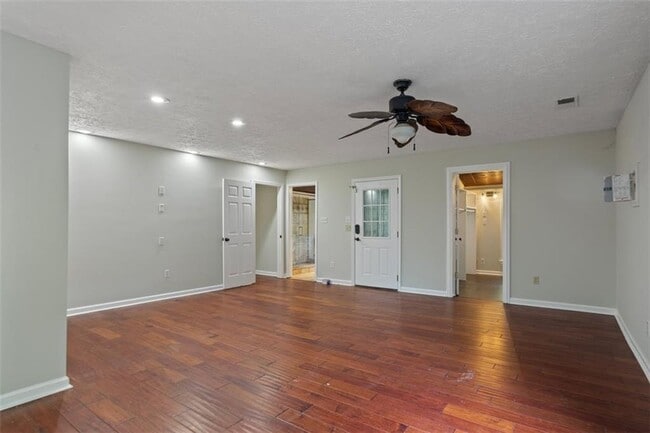 Building Photo - 263 Mountainview Cir
