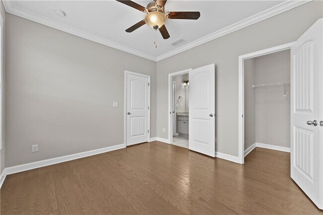 Building Photo - 4832 Miller Ridge Blvd