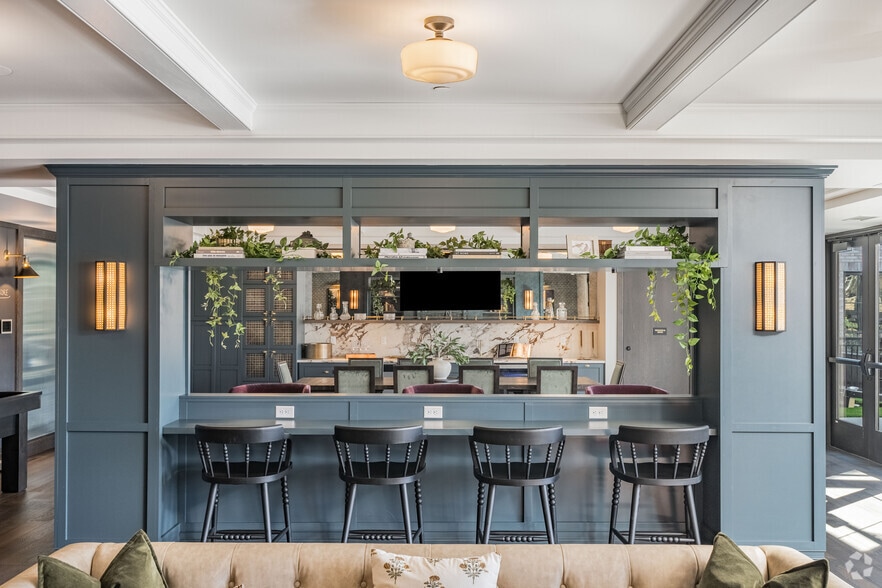 AOK Lounge - Kenton House