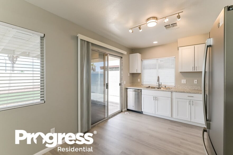 Building Photo - 364 Toyabe St