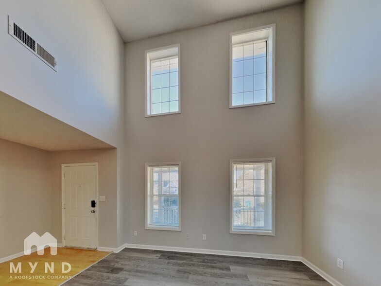 Building Photo - 4445 Cypress Cove Ct