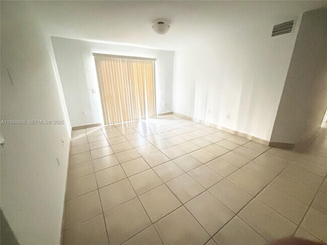 Building Photo - 15460 SW 284th St