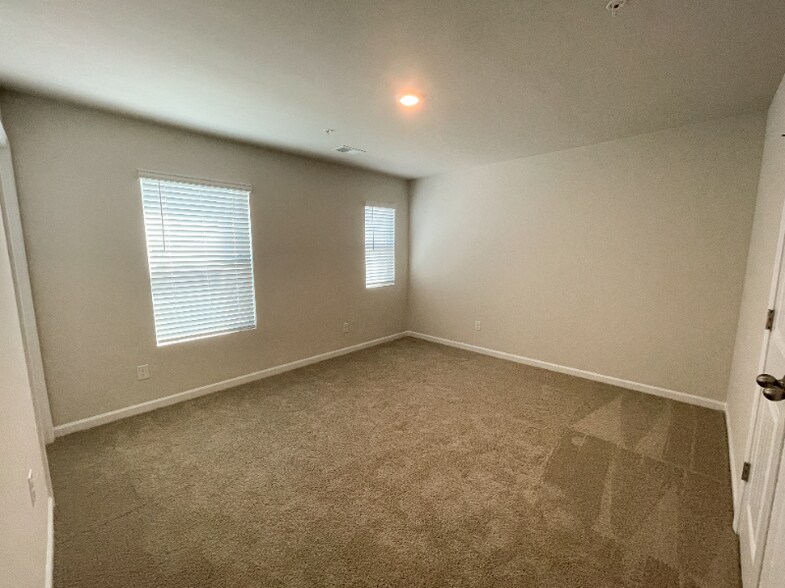 Building Photo - 126 Asland Ln