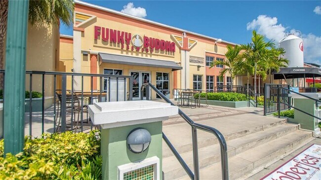 Building Photo - 4051 NE 13th Ave