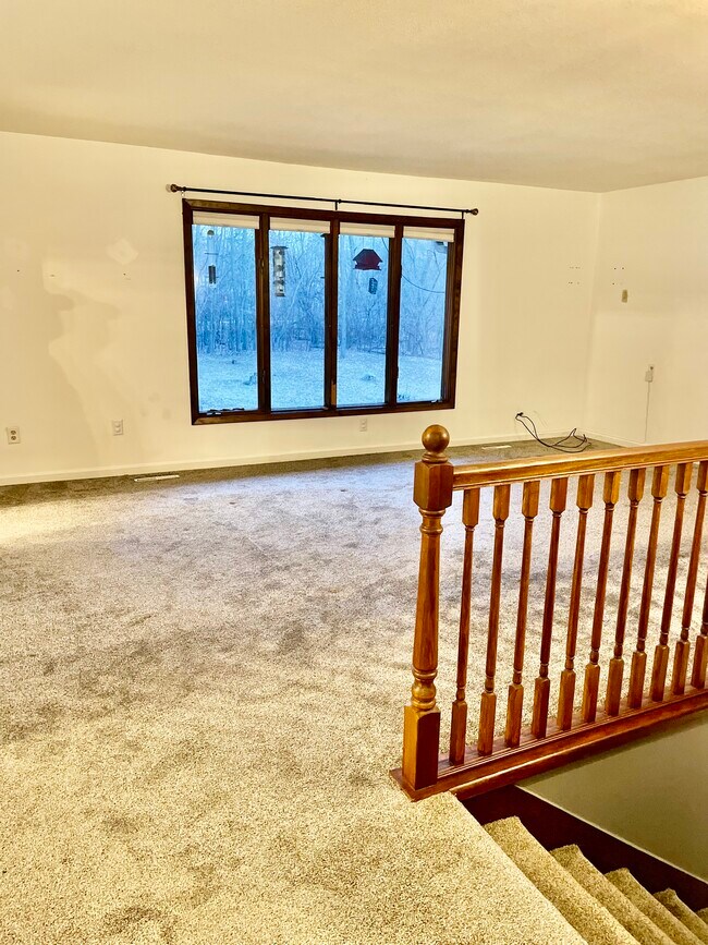 Building Photo - 5345 Wedgewood Dr