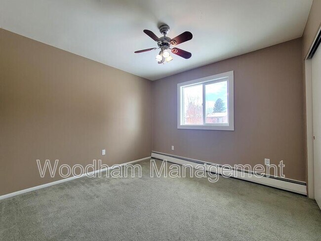 Building Photo - 509 N 16th Ave
