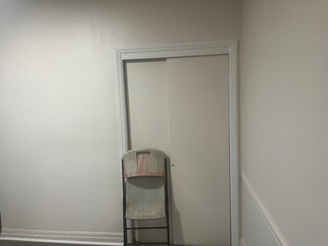 Building Photo - 11XX E 221st St