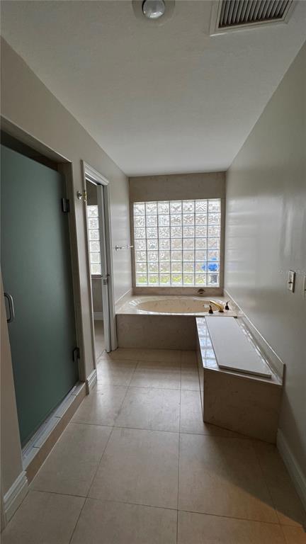 Building Photo - 8625 Vista Shores Ct