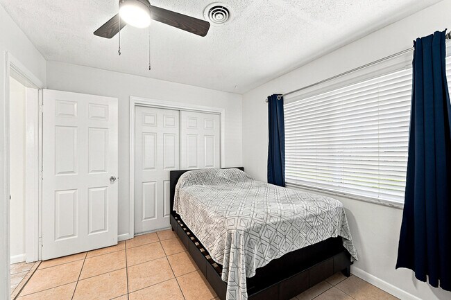 Building Photo - 2908 NW 48th St