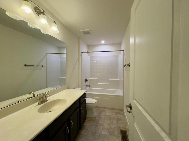 Building Photo - 1200 Governess Ln