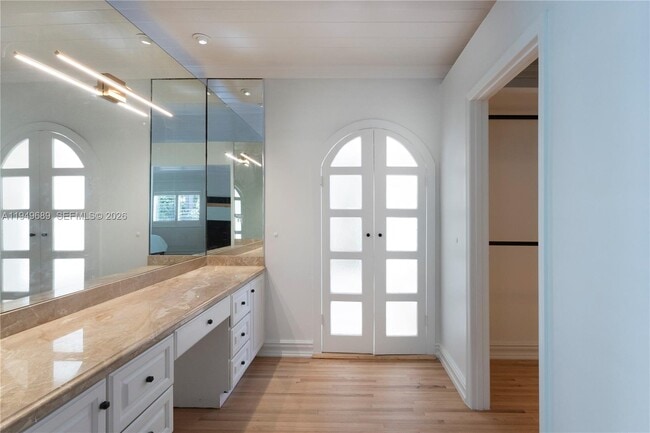 Building Photo - 4404 Alhambra Cir