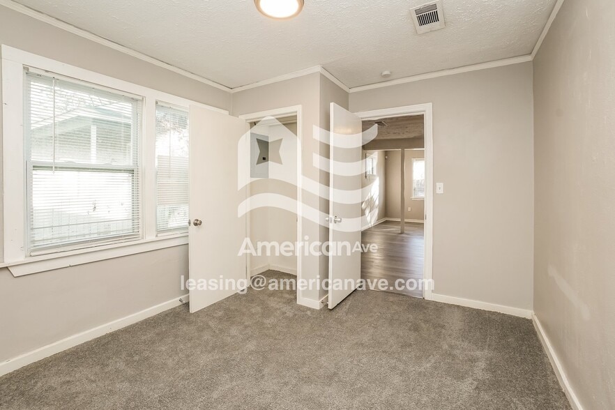 Building Photo - 314 Josanna St