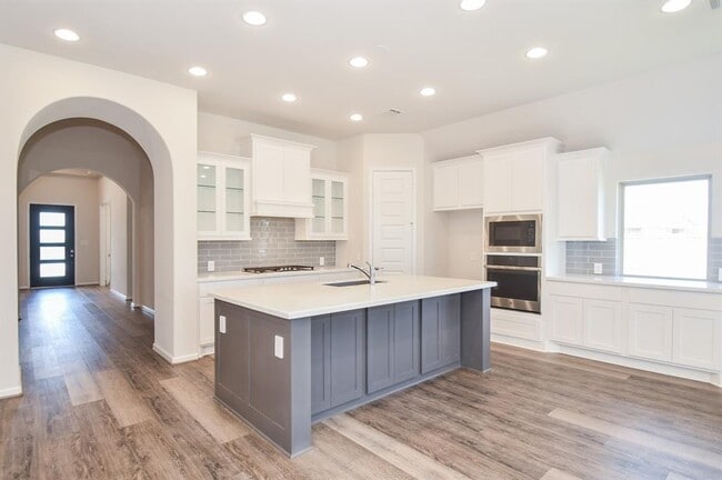 Building Photo - 10803 Spiny Caterpillar Ct