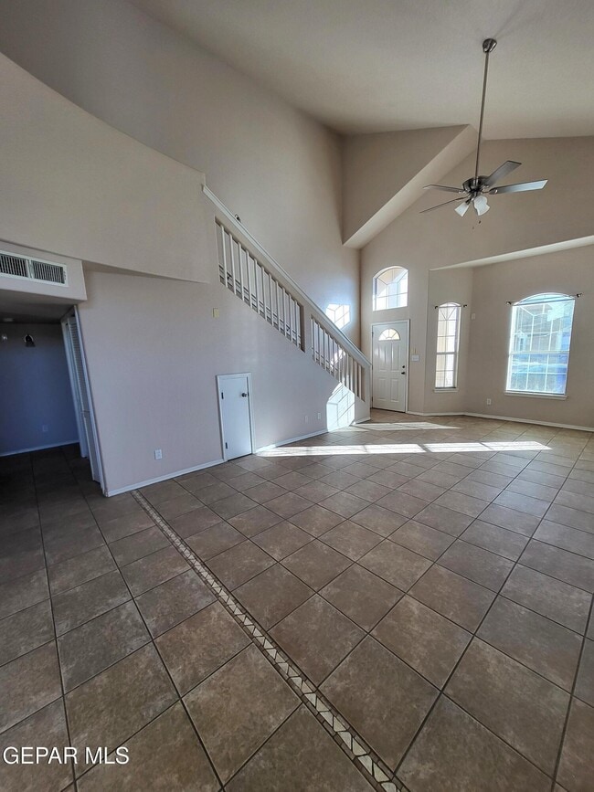 Building Photo - 657 Pete Payan Dr