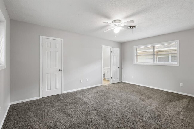 Building Photo - 1510 Narcille St