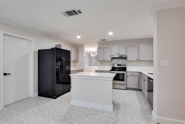 Building Photo - 10903 Claywood Dr