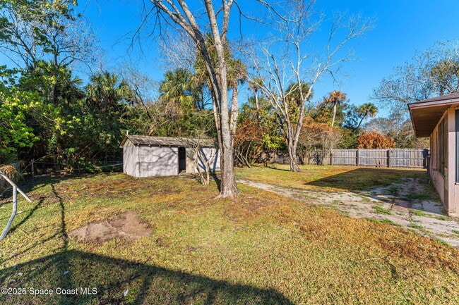 Building Photo - 247 Saldon Ln