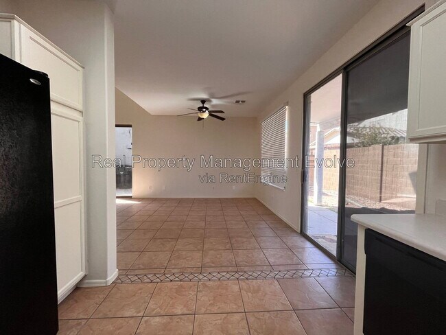 Building Photo - 2060 N 30th St