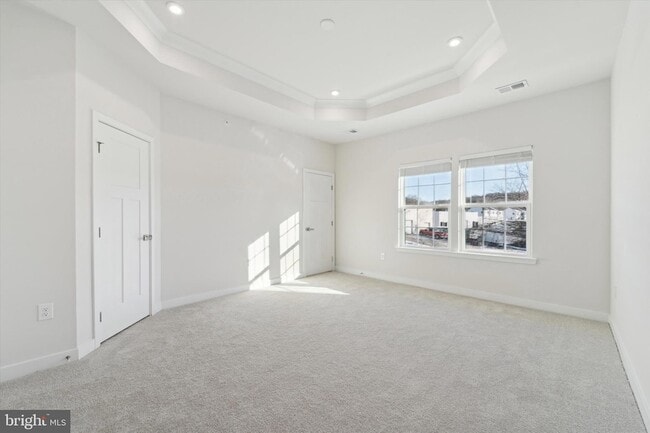 Building Photo - 208 River Birch Wy